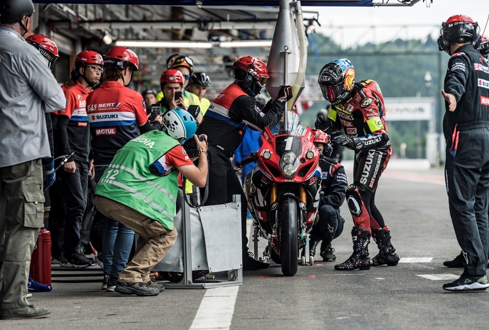 24H SPA EWC MOTOS, LE POINT APRÈS 4 HEURES DE COURSE