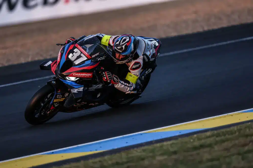GUINTOLI CAN AND CAN’T GET NO SATISFACTION ON FIRST BMW EWC START